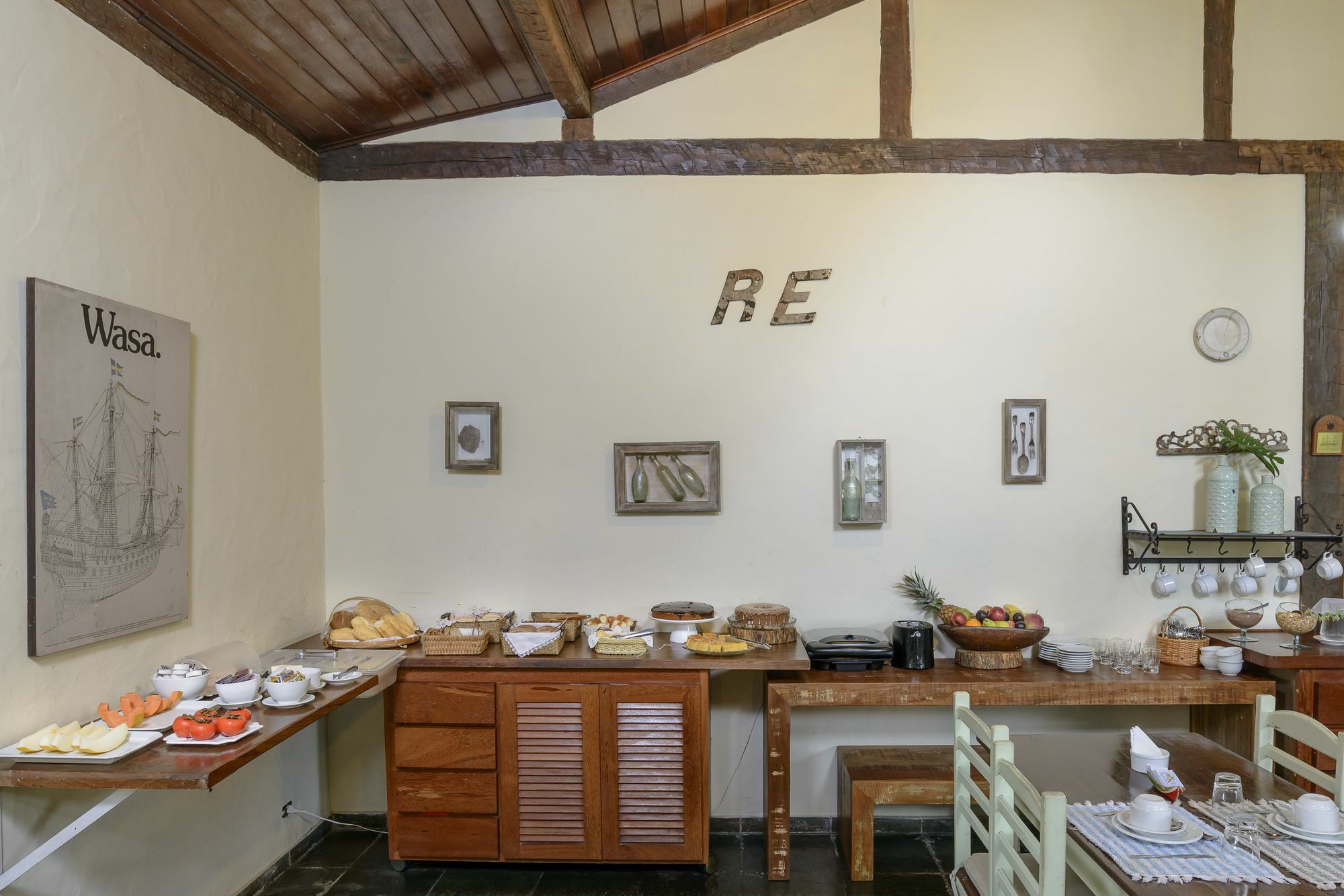 Inn Velinn Caravela